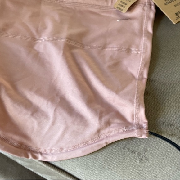 Victoria’s Secret Pink Face Covering - Picture 3 of 3